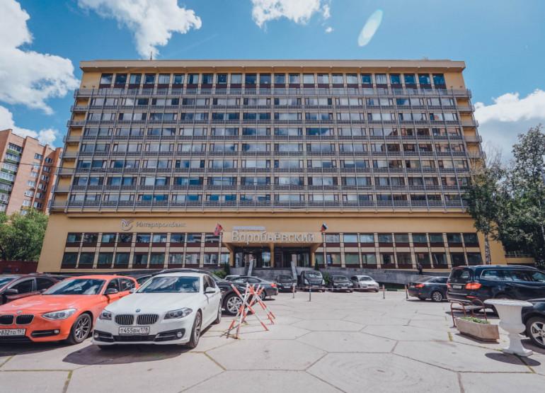 Воробьевский: Вид здания